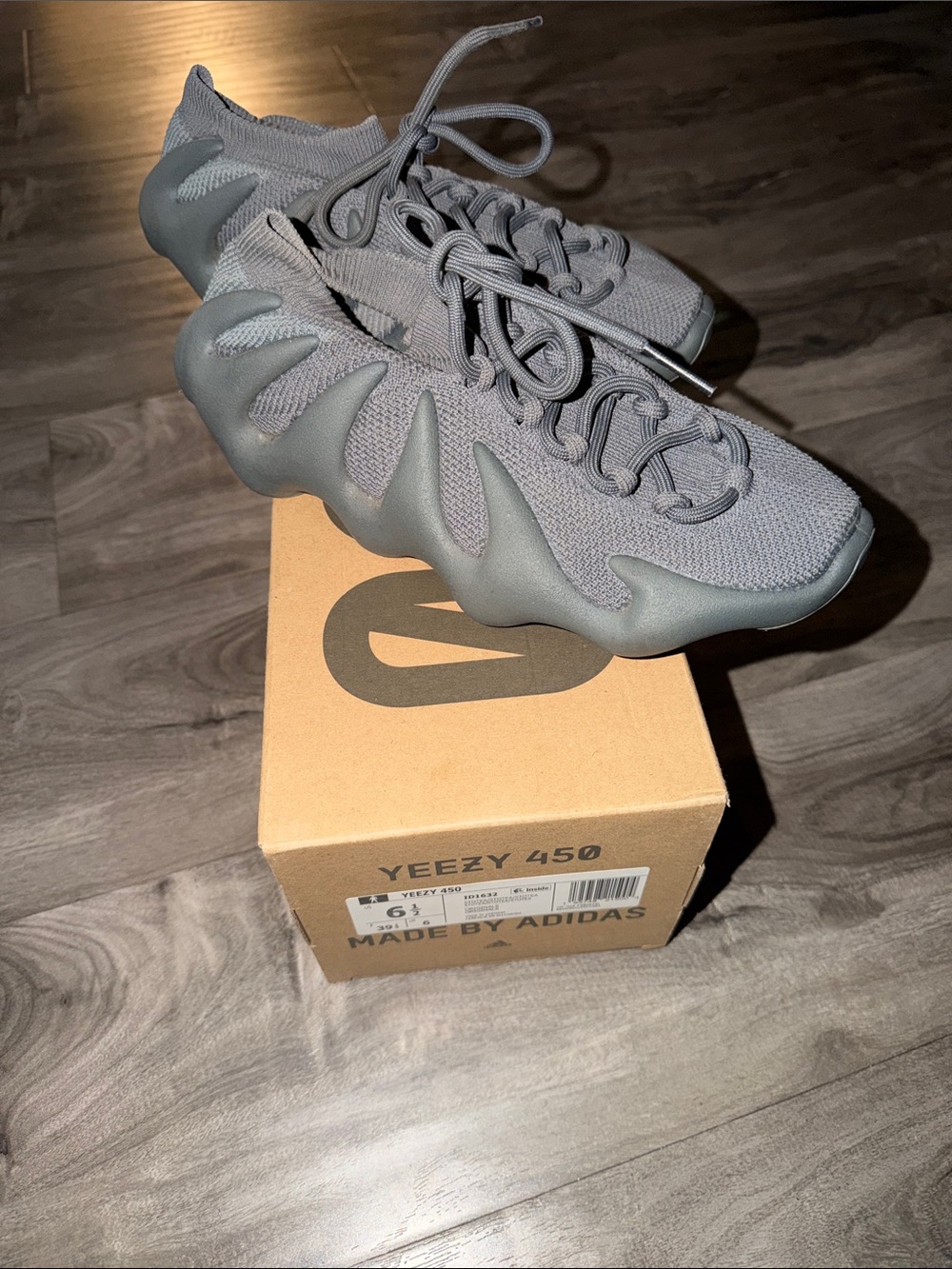 adidas Yeezy 450 with box